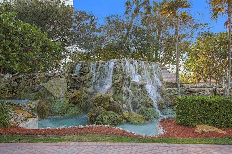 4748 S Ocean Boulevard #302 Highland Beach, FL 33487