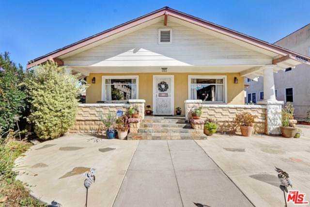 4537 W 18th Street Los Angeles, CA 90019