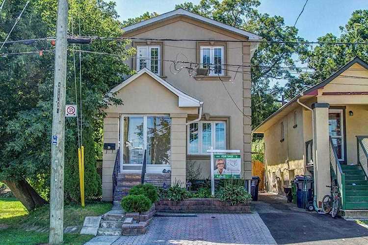 29 Mansion Ave Toronto, ON M1L1A5