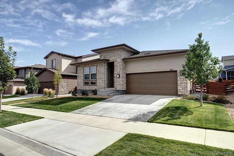 1036 Equinox Ln Erie, CO 80516