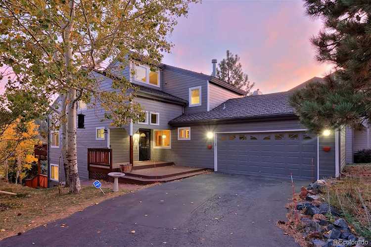 23716 Sunrose Ln Golden, CO 80401