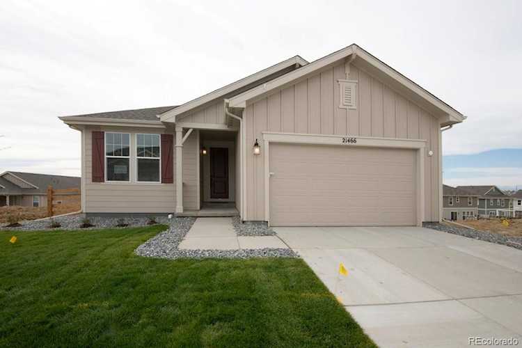 21466 E Stanford Ave Aurora, CO 80015 | MLS ® 4634731 Photo 1