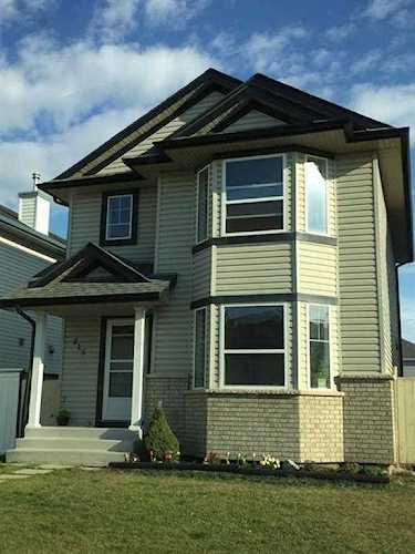 215 Saddlemead Rd NE Calgary, AB T3J 4J4