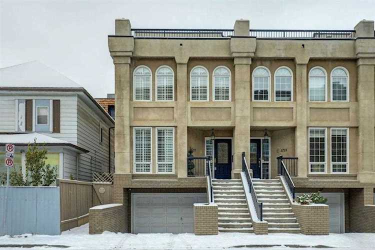 1717 College Ln SW Calgary, AB T2S 2G9