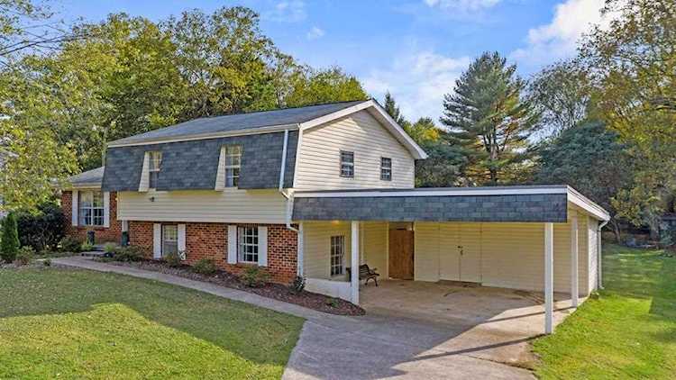 3105 NW Lilac Cleveland, TN 37312