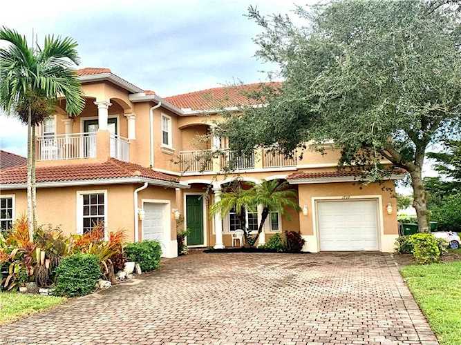 1739 Sarazen Place Naples, FL 34120