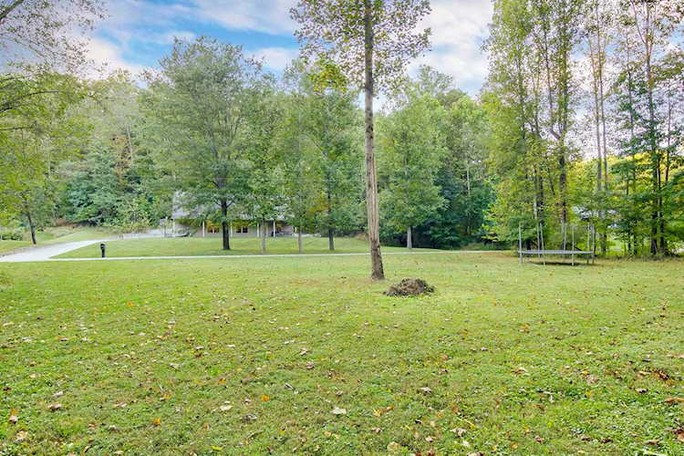 711 Hurst Rd Brooks, KY 40109