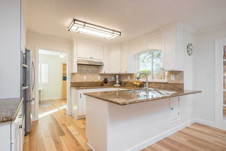 106 Central Ave Redwood City, CA 94061