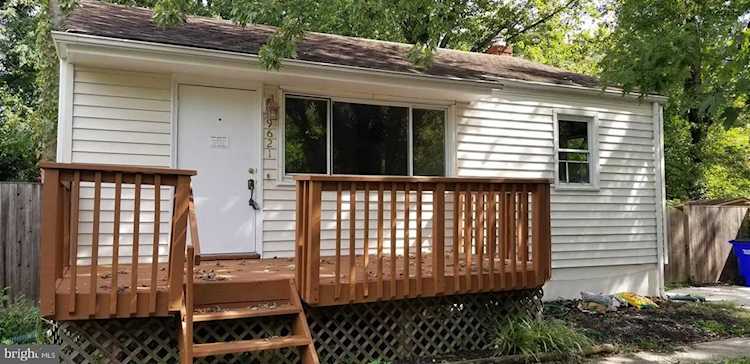9621 Narragansett Parkway College Park, MD 20740 | MLS ® MDPG582806 Photo 1