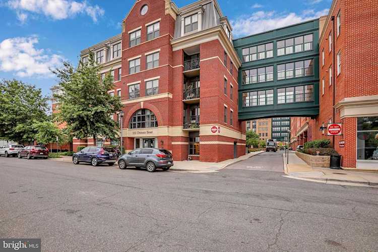 1111 Oronoco St #PH33 Alexandria, VA 22314