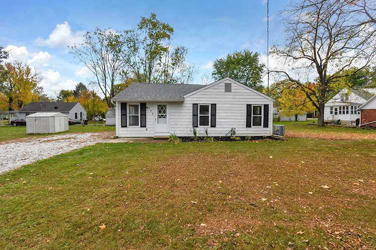 253 Lakeview Drive Pickerington, OH 43147 | MLS 220037628 Photo 1