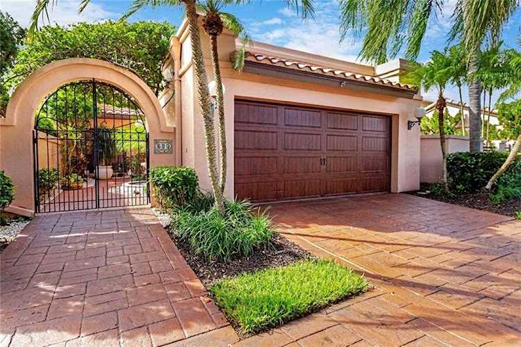 605 Via Verona Deerfield Beach, FL 33442