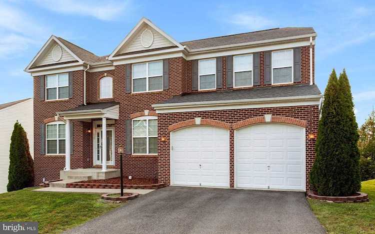 2830 Powell Dr Woodbridge, VA 22191