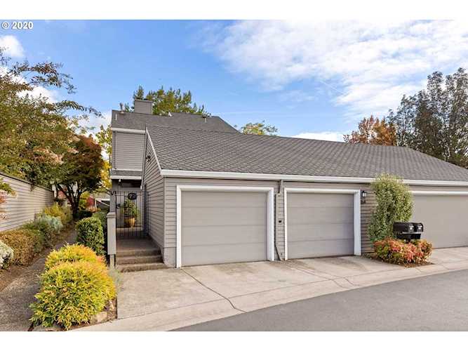 77 Greenridge Ct Lake Oswego, OR 97035