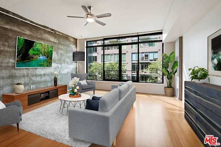 1111 S Grand Avenue #806 Los Angeles, CA 90015