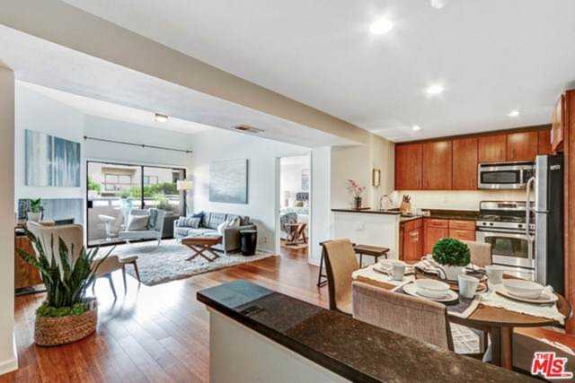 8300 Manitoba Street #320 Playa Del Rey, CA 90293