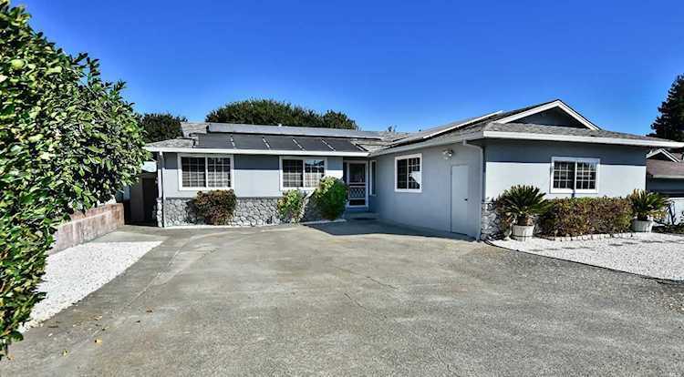 1220 Kathileen Way Petaluma, CA 94952