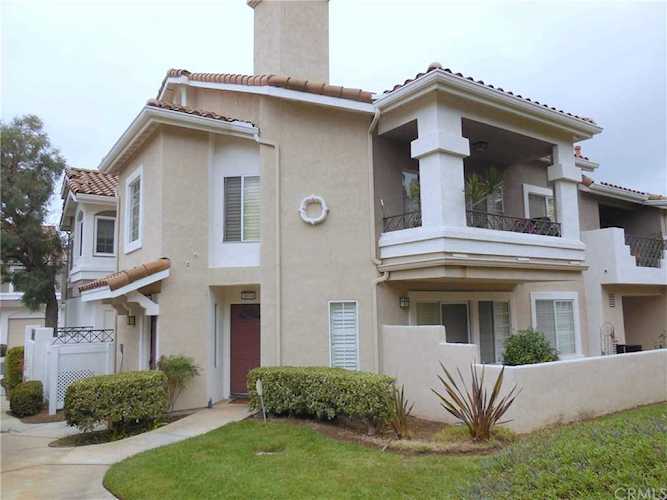 1074 S Sundance Drive Anaheim Hills, CA 92808
