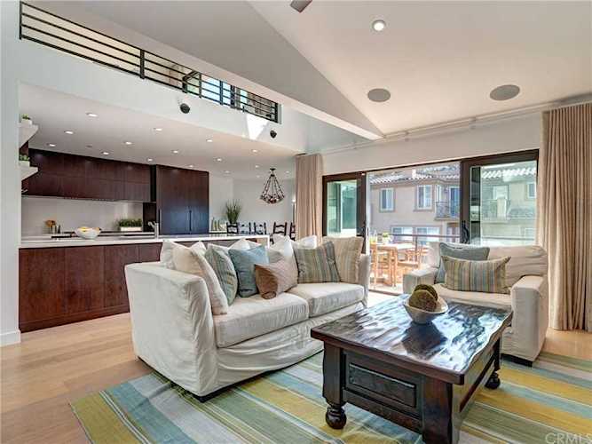 132 Monterey Boulevard Hermosa Beach, CA 90254