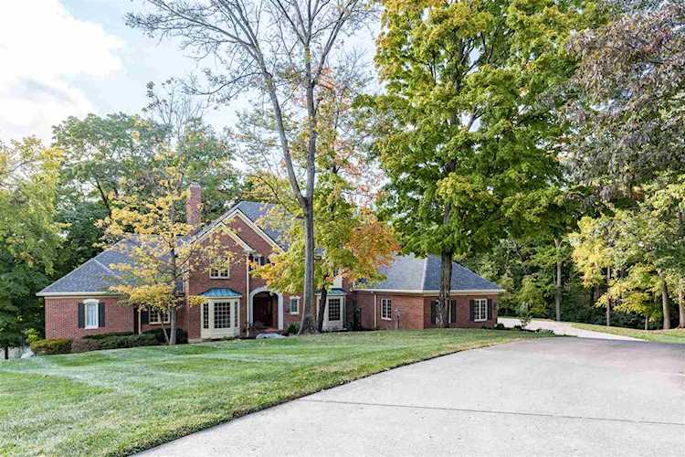 812 Windgate Villa Hills, KY 41017
