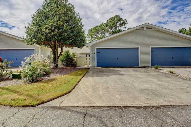 6018 Inland Greens Drive Wilmington, NC 28405