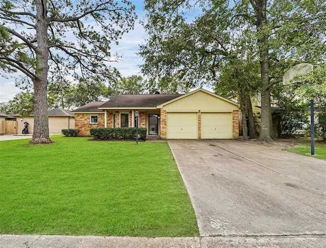 16135 Little Cypress Ln Cypress, TX 77429