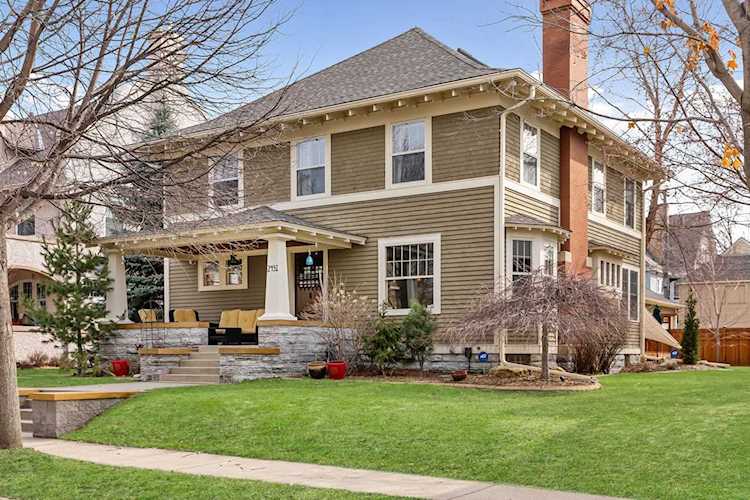 2431 Humboldt Avenue S Minneapolis, MN 55405