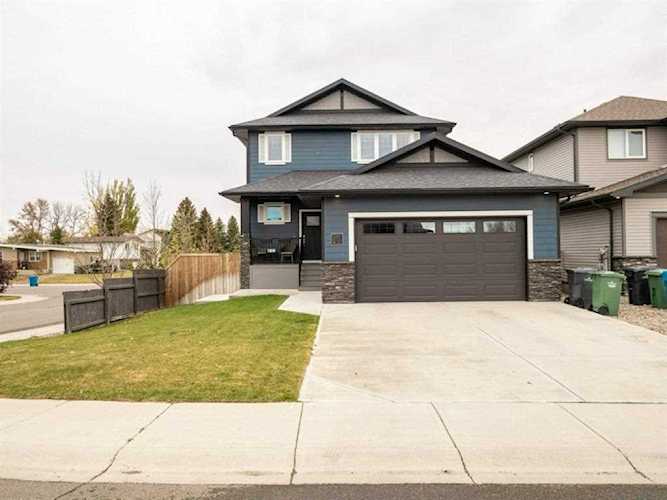 231 Westgate Dr Coaldale, AB T1M 0E2
