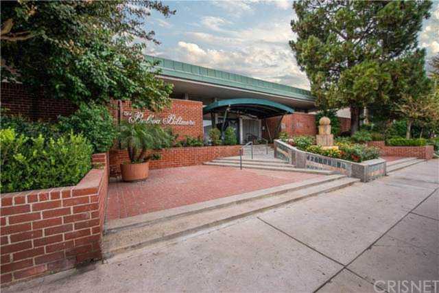 5301 Balboa Boulevard #J5 Encino, CA 91316