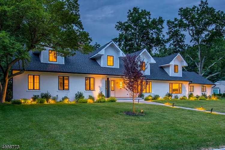 27 Heller Dr Montclair Twp., NJ 07043