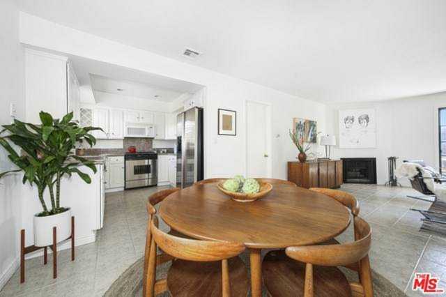 1020 Ocean Park Boulevard #3 Santa Monica, CA 90405