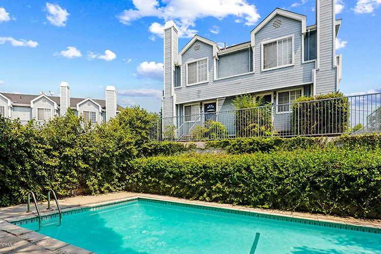 2944 Fairmount Avenue #3 La Crescenta, CA 91214