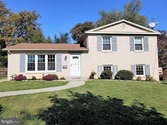 13113 Foxhall Dr Silver Spring, MD 20906