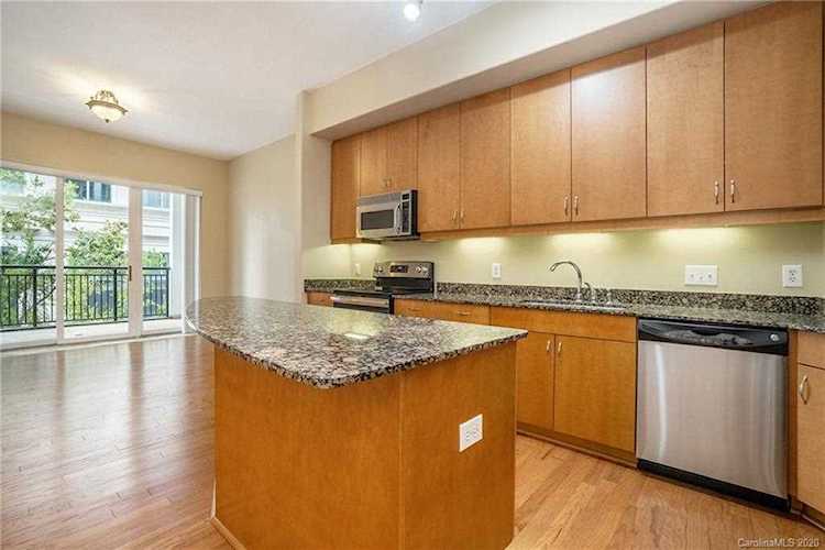 4620 Piedmont Row Dr Charlotte, NC 28210