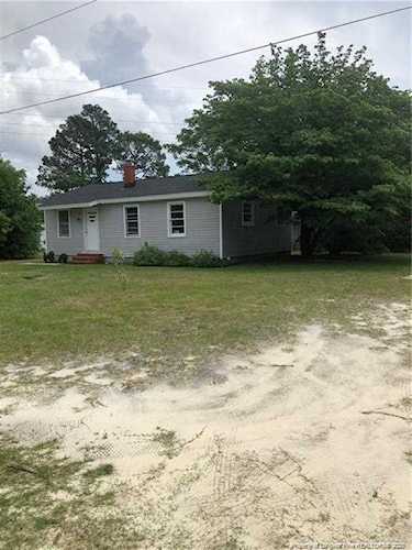 4833 Arlington St Hope Mills, NC 28348