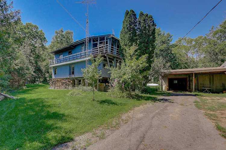 W10517 Tritz Rd Caledonia, WI 53901