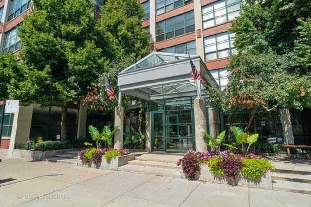 1800 W Roscoe St #516 Chicago, IL 60657 | MLS 10919414 Photo 1