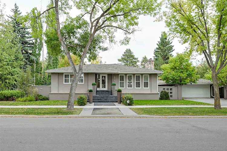10231 130 Street Edmonton, AB T5N 1X4