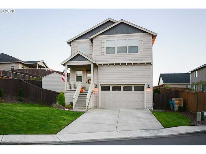 508 W 16th St La Center, WA 98629