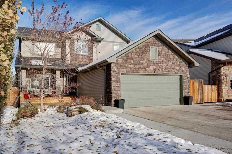 6 Crystal Green Grove Okotoks, AB T1S 0C8