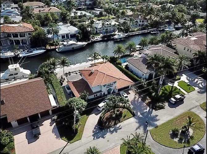2314 NE 26th St Lighthouse Point, FL 33064