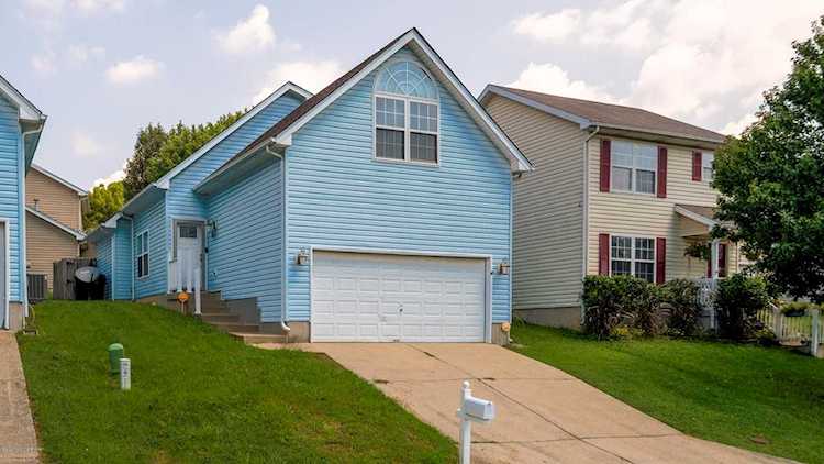 5811 Lake Erie Dr Louisville, KY 40291