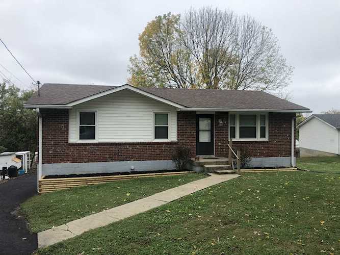 123 Mountainwood Dr Hendersonville, TN 37075