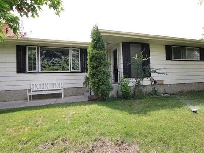 7044 Huntford Hill NE Calgary, AB T2K 3Z6