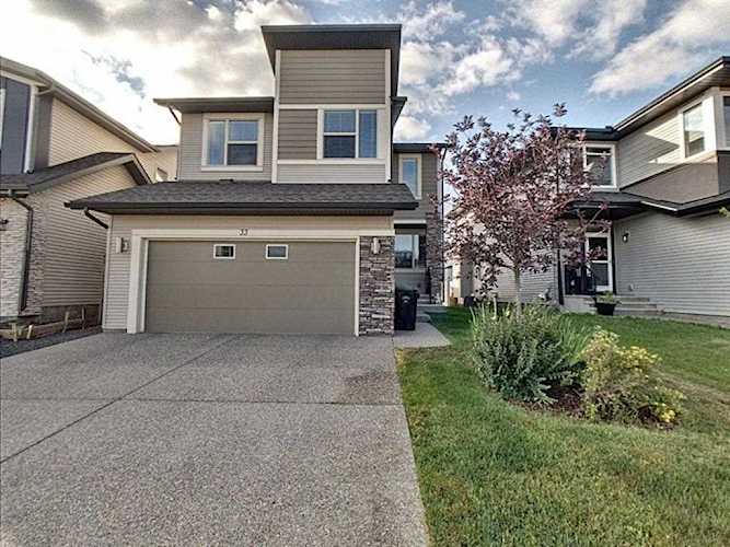 33 Walden Way SE Calgary, AB T2X 1Y5