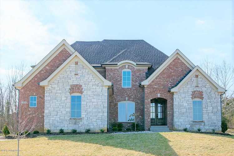 3318 Meadow Bluff Way Louisville, KY 40245