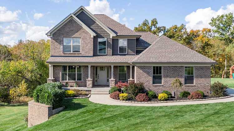 1007 Glory View Dr Crestwood, KY 40014