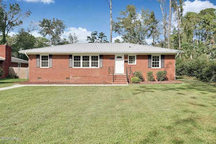 2713 Willow Street Wilmington, NC 28405