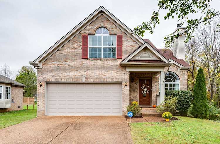 8009 Boone Trce Nashville, TN 37221