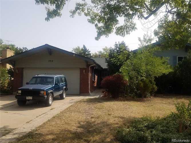304 Titan St Aurora, CO 80011 | MLS ® 4734247 Photo 1